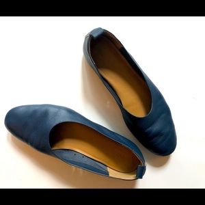 Everlane Italian leather day glove shoe